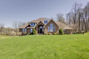 22 Laurelwood Dr, Mount Vernon, OH 43050 - Photo 1