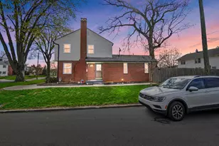 3033 Wicklow Rd, Columbus, OH 43204 - Photo 1