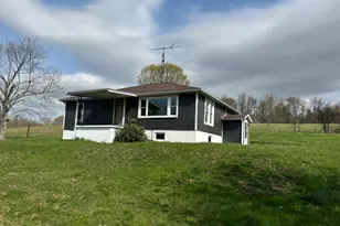4174 Mainesville Rd Road E, Junction City, OH 43748 - Photo 1