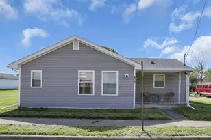 417 N School St, Amanda, OH 43102 - Photo 1