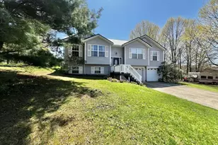 352 Valleybrook Cir, Howard, OH 43028 - Photo 1