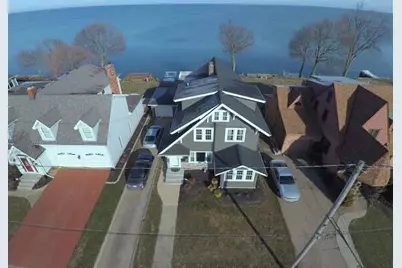 2228 Harborview Boulevard, Lorain, OH 44052 - Photo 1