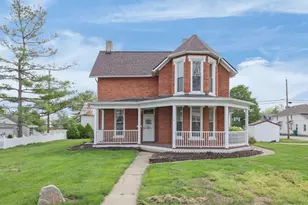 74 S Chester St, West Jefferson, OH 43162 - Photo 1