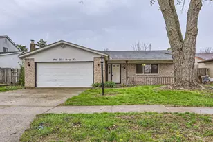 5394 Ivywood Ln, Columbus, OH 43229 - Photo 1