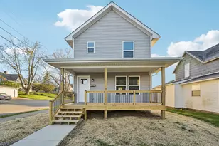 304 S North St, Washington Court House, OH 43160 - Photo 1