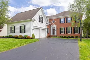 7169 Fernridge Dr, New Albany, OH 43054 - Photo 1