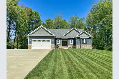 240 N Ridge Heights Drive, Howard, OH 43028 - Photo 1
