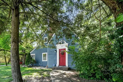 297 S James Road, Columbus, OH 43213 - Photo 1