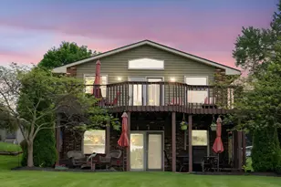 1244 E Choctaw Dr, London, OH 43140 - Photo 1