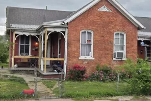 384 E 2nd St, Chillicothe, OH 45601 - Photo 1