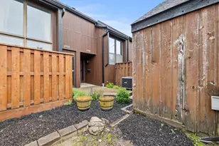 4796 Crazy Horse Ln, Westerville, OH 43081 - Photo 1