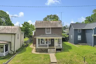 408 E Mulberry St, Lancaster, OH 43130 - Photo 1