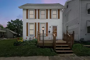 212 S Pickaway St, Circleville, OH 43113 - Photo 1