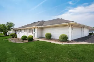 4401 Hammerton Dr, Columbus, OH 43228 - Photo 1