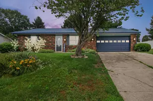 566 Deanna Stroll Rd, Heath, OH 43056 - Photo 1