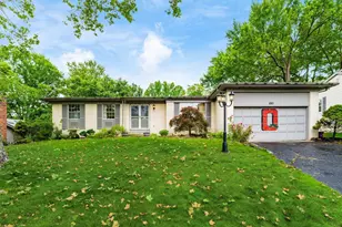 893 Singing Hills Ln, Columbus, OH 43235 - Photo 1