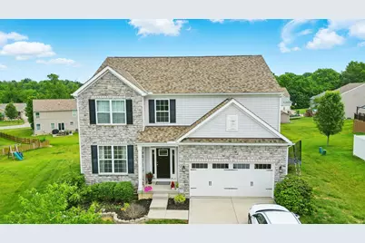 560 Green Forest Place, Lithopolis, OH 43136 - Photo 1