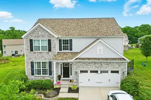 560 Green Forest Pl, Lithopolis, OH 43136 - Photo 1