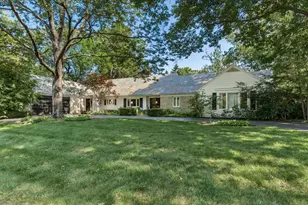 207 Ashbourne Rd, Bexley, OH 43209 - Photo 1