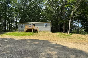 631 Jefferson St, Logan, OH 43138 - Photo 1
