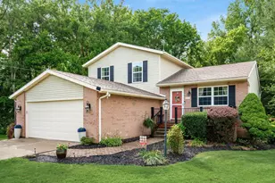 637 Livingston Ct, Heath, OH 43056 - Photo 1