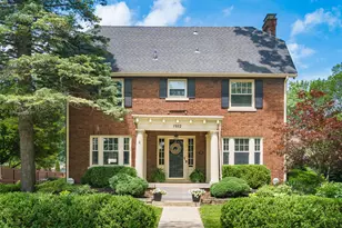 1912 Tremont Rd, Upper Arlington, OH 43212 - Photo 1