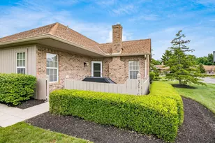 5810 Willow Lake Dr, Grove City, OH 43123 - Photo 1