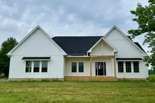 3213 Wilson Rd, Centerburg, OH 43011 - Photo 1