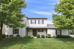 7607-7609 Penwood Pl, Columbus, OH 43235 - Photo 1