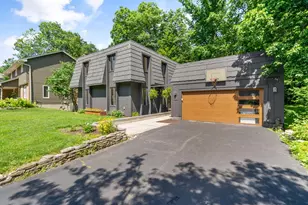 8121 Blind Brook Ct, Columbus, OH 43235 - Photo 1