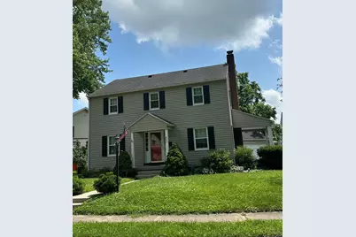 402 Roseland Avenue E, Springfield, OH 45503 - Photo 1