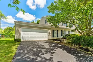 3696 Klibreck Dr, Columbus, OH 43228 - Photo 1
