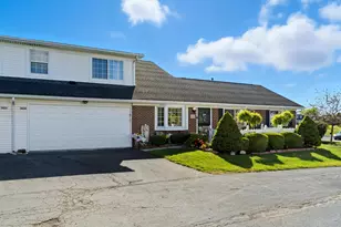 3856 Crestfield Dr, Groveport, OH 43125 - Photo 1