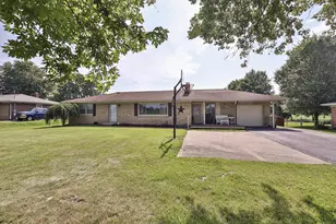 2536 S Burnett Rd, Springfield, OH 45505 - Photo 1