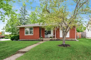 1410 Chelmsford Square S, Columbus, OH 43229 - Photo 1