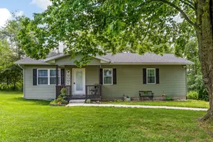 674 Greenbriar Cir, Howard, OH 43028 - Photo 1