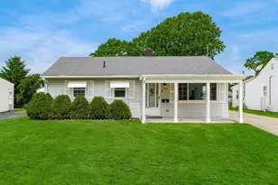 149 Santa Maria Ln, Columbus, OH 43213 - Photo 1