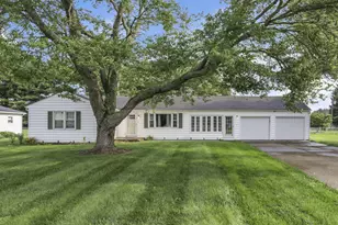 414 Myrtle Ave, Newark, OH 43055 - Photo 1