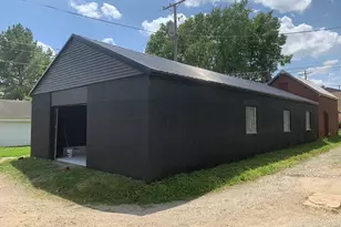 417 King St, Lancaster, OH 43130 - Photo 1