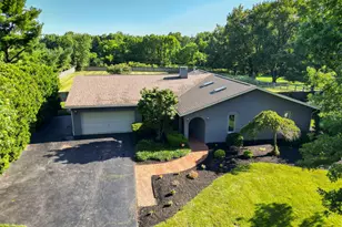 2500 Carriage Rd, Powell, OH 43065 - Photo 1