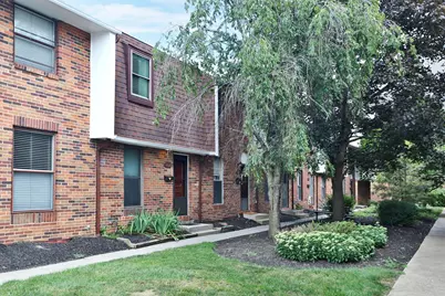 1820 Willoway Circle S, Columbus, OH 43220 - Photo 1