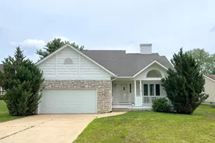 453 N Ridge Heights Dr, Howard, OH 43028 - Photo 1