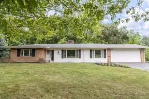 4289 Shelbourne Ln, Columbus, OH 43220 - Photo 1