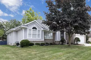 728 Cape Henry Dr, Columbus, OH 43228 - Photo 1