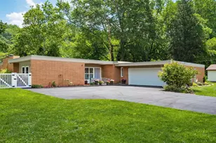 4920 W Shore Dr, Zanesville, OH 43701 - Photo 1