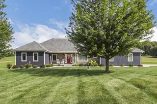 121 Linnridge Dr, Heath, OH 43056 - Photo 1