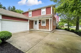 2372 Clover Blossom Ct, Grove City, OH 43123 - Photo 1