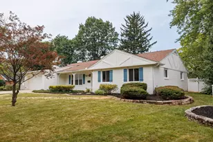 1670 Sussex Ct, Columbus, OH 43220 - Photo 1