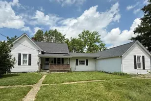 94 Jefferson St, Mount Sterling, OH 43143 - Photo 1