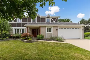 2383 Queen Ann Ct, Columbus, OH 43235 - Photo 1